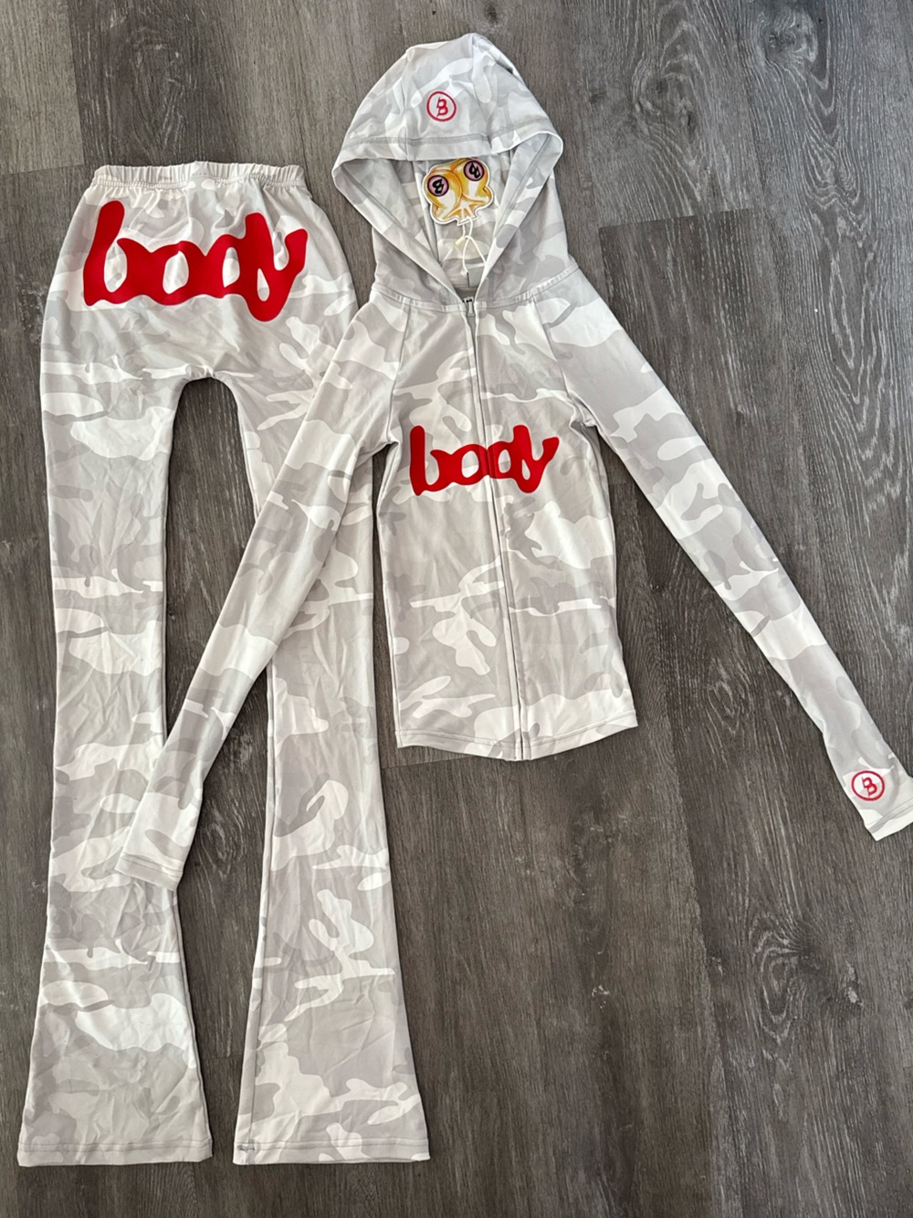 Bodybyraventracy Light Gray Camo Hoodie and Legging Set with Red Script Logo